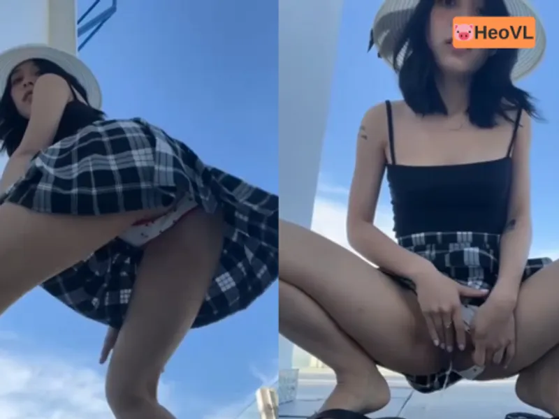 Eny dâm đi du lịch nhưng cũng không quên quay clip show cu cho fans xem